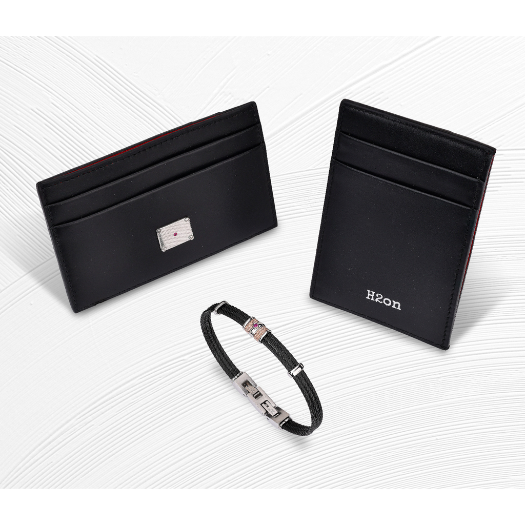 Portacarte in vera pelle nera con rubino naturale 0,027 ct